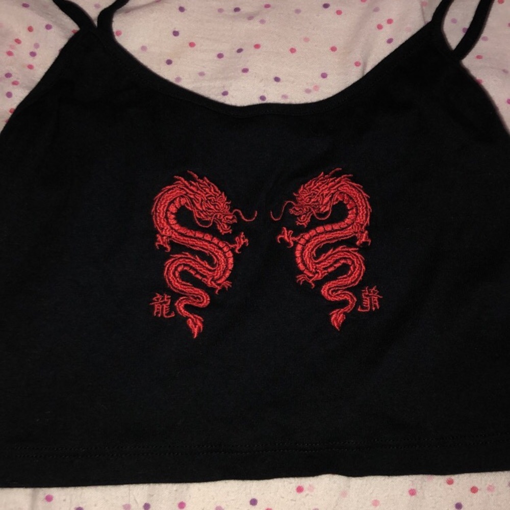 dragon cropped tank top from urban outfitters